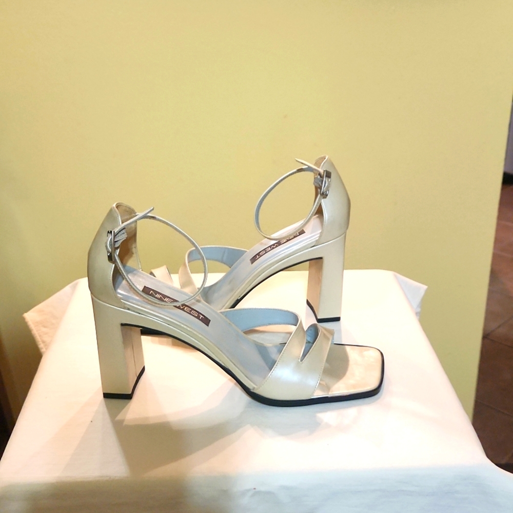Ankle strap sandal